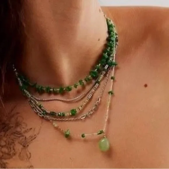 Free People Aurelia Layered Necklace in Jade Green NWT - Picture 5 of 8